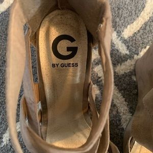 Guess wedges